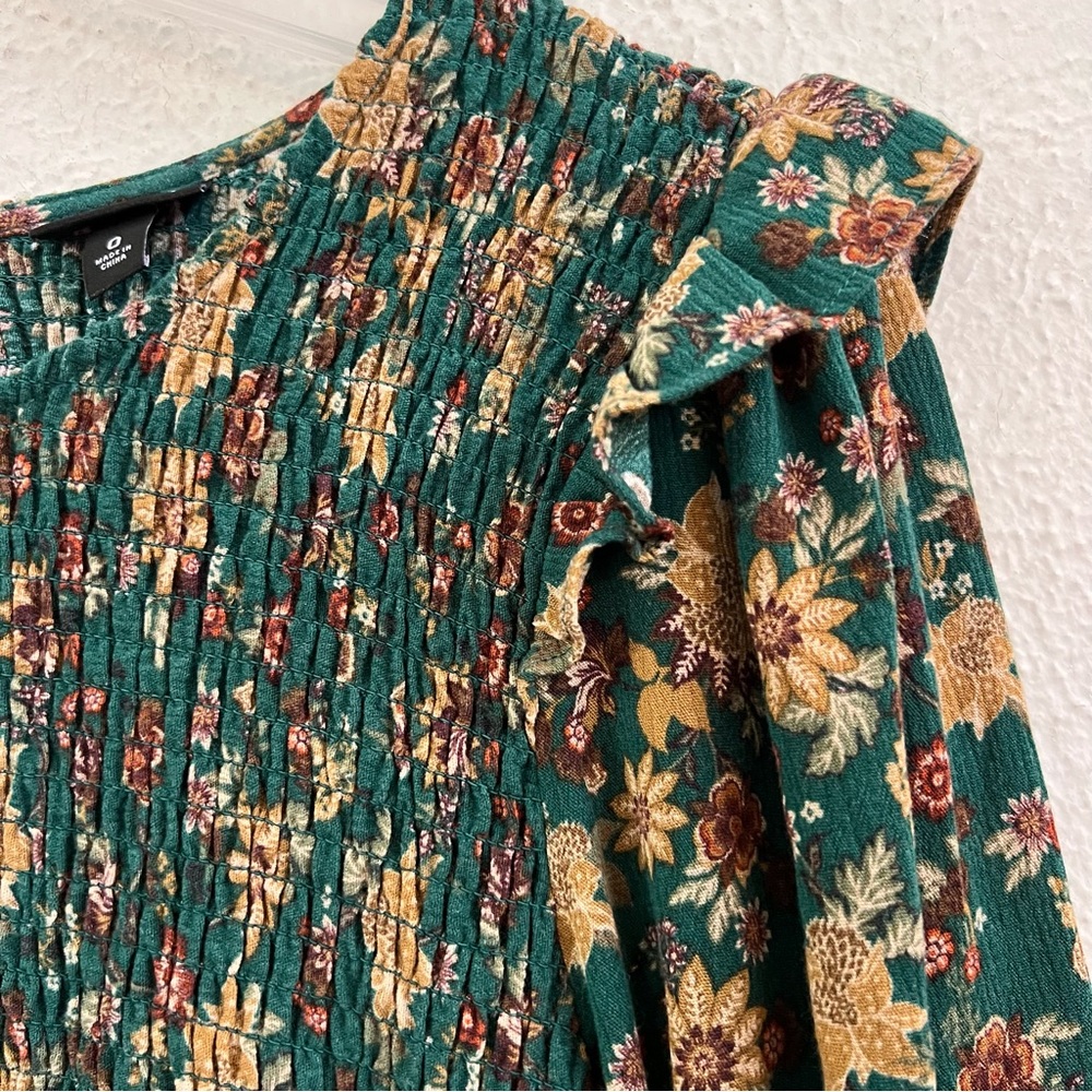 Torrid green smocked peplum long sleeve blouse - Picture 8 of 10